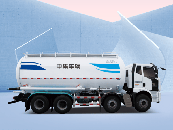 中集車輛粉罐家族實力登場，揭秘粉粒物料運輸車的"高效可靠"之道！